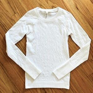 Like new! Lulu Lemon White Top size 4